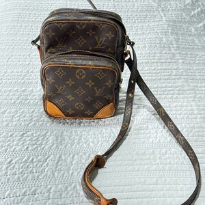 Louis Vuitton Crossbody Bag in Brown and Tan Monogram